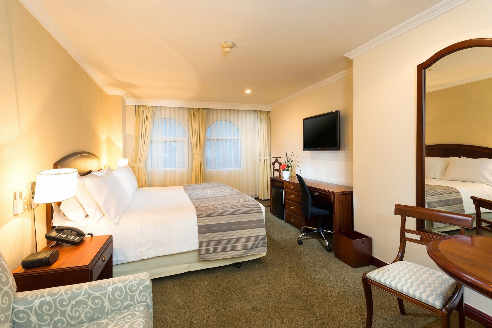 Hotel Dann Carlton Μπογκοτά Εξωτερικό φωτογραφία A room at the hotel