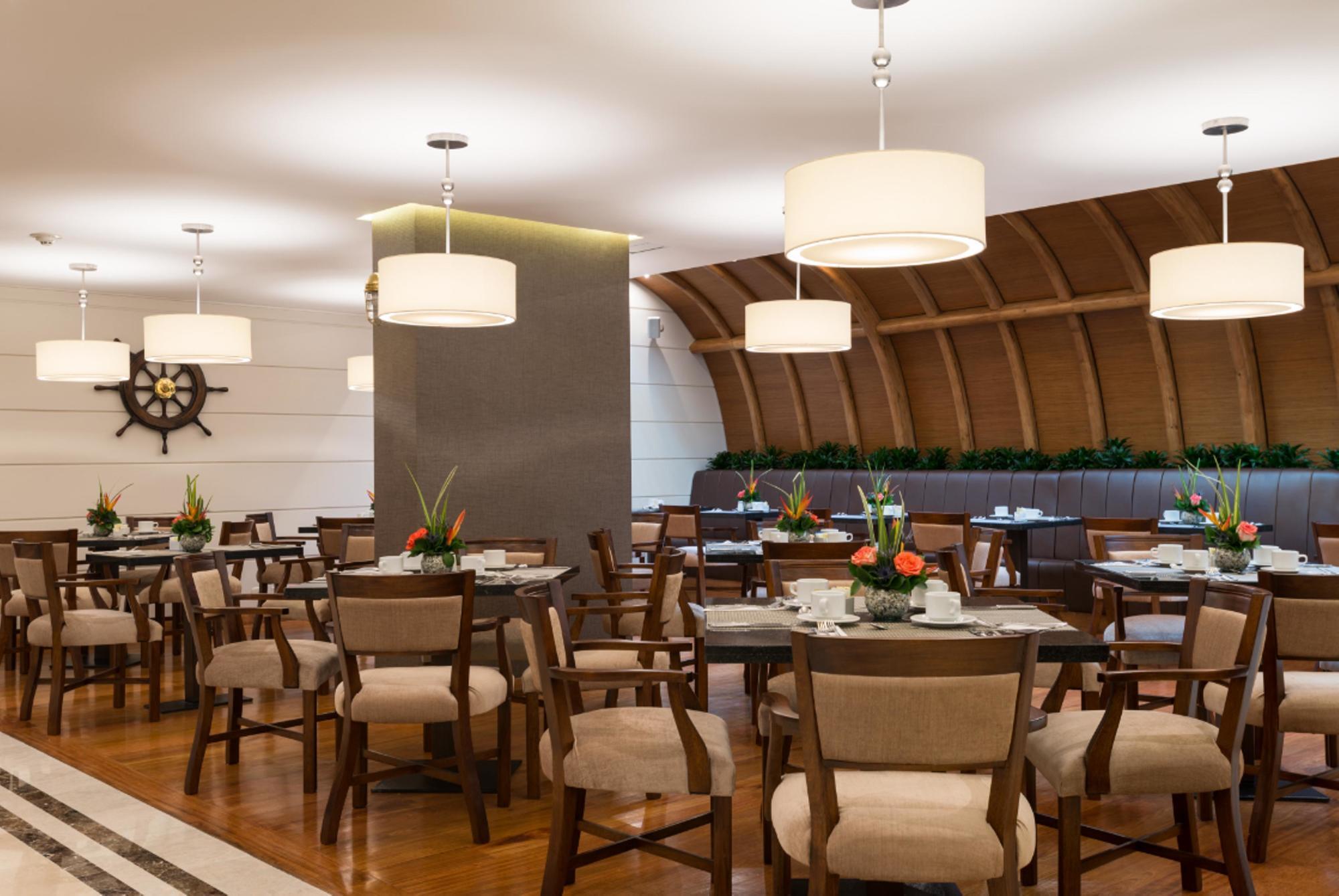 Hotel Dann Carlton Μπογκοτά Εξωτερικό φωτογραφία The interior of the restaurant